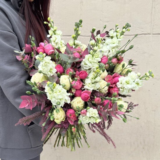 Букет «Senegal» с кустовыми розами