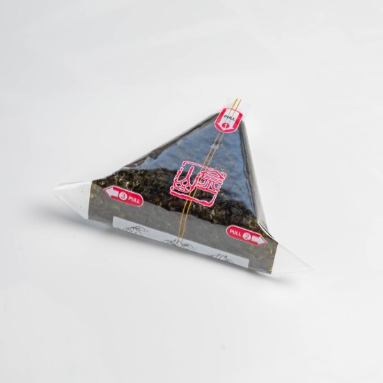 Онигири с семгой