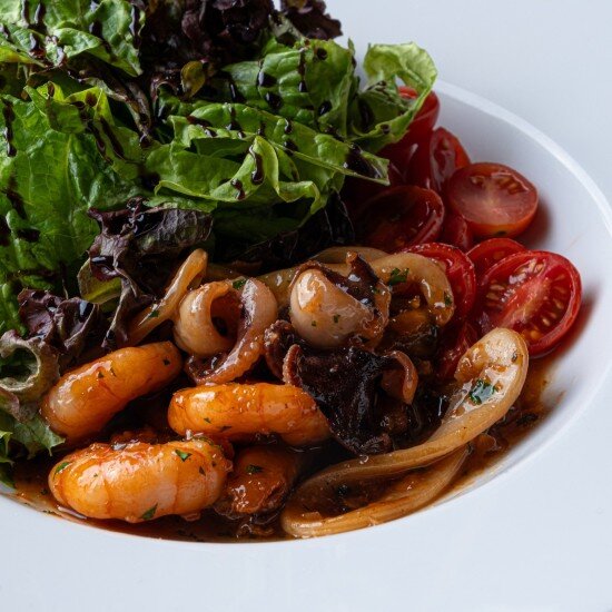 Салат с морепродуктами