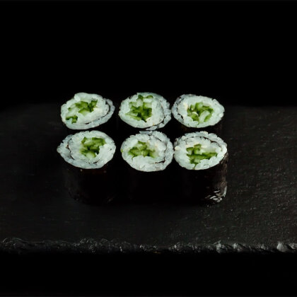 Хосомаки с огурцом