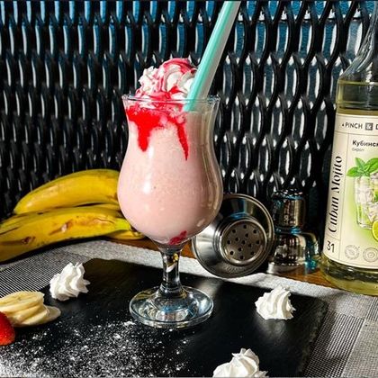 Милкшейк Клубничный