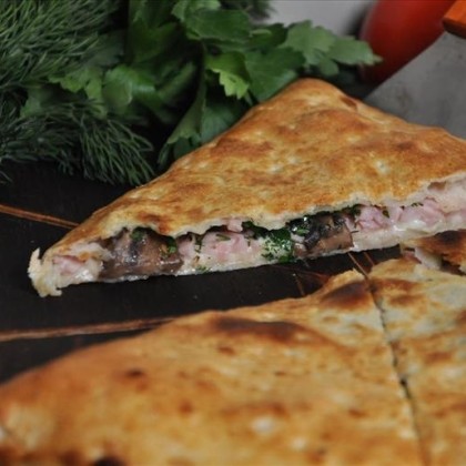 Ветчина и грибы (кальцоне 35см)