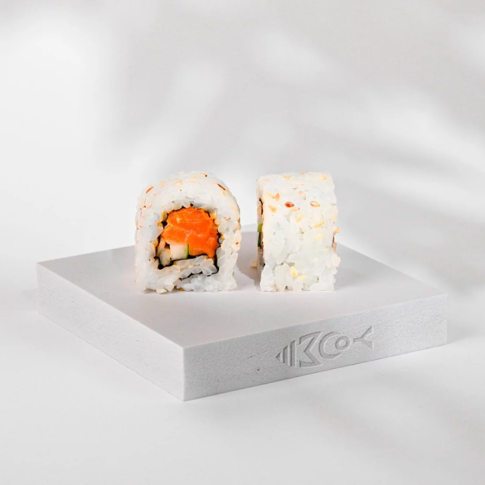 Острый лосось с огурцом 8 шт.