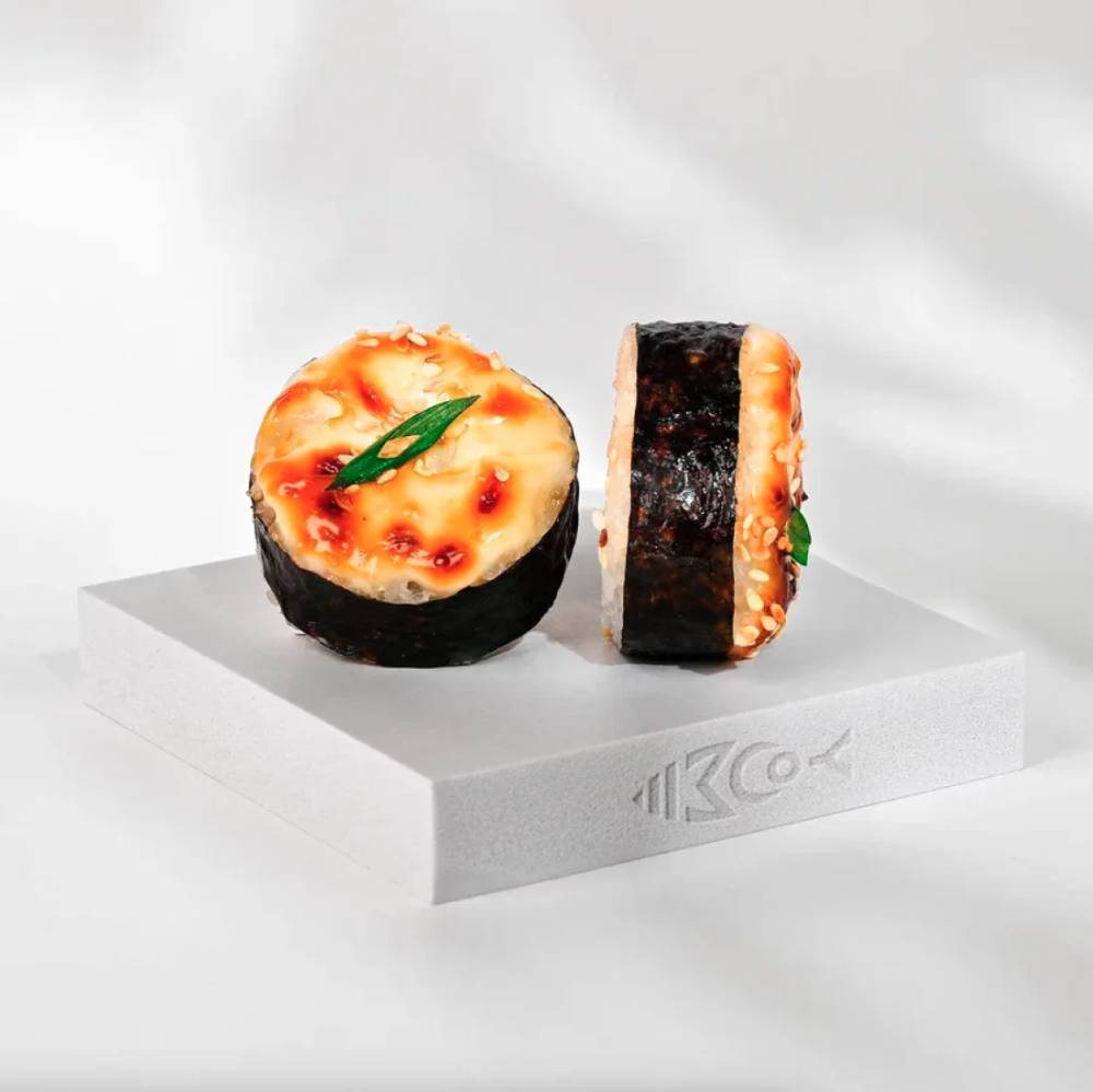 Запеченный ролл  с лососем и мидиями 8 шт.