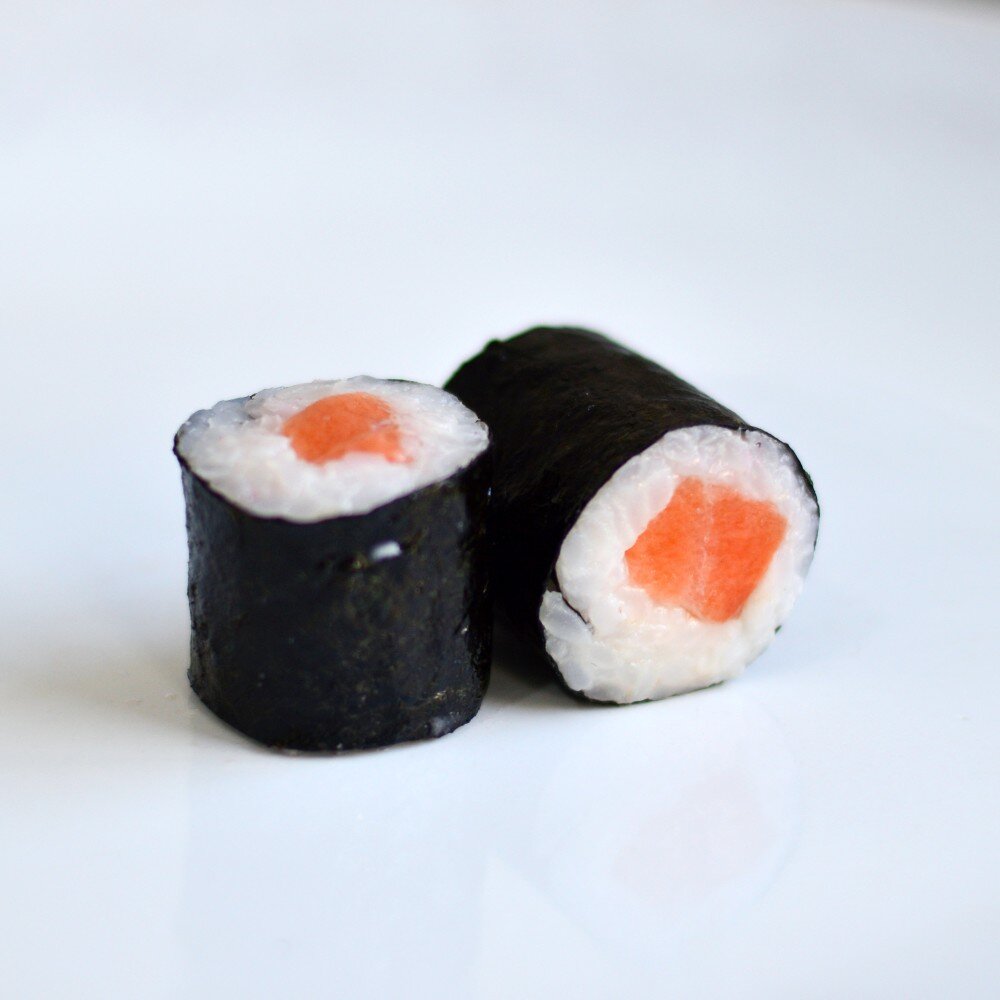 Маки ролл лосось