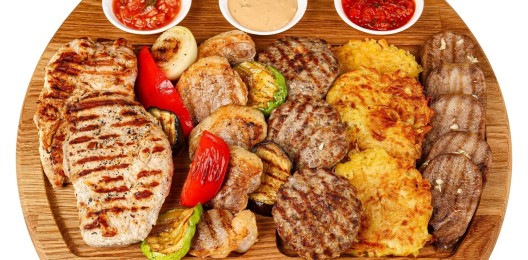Мясное ассорти на решетке