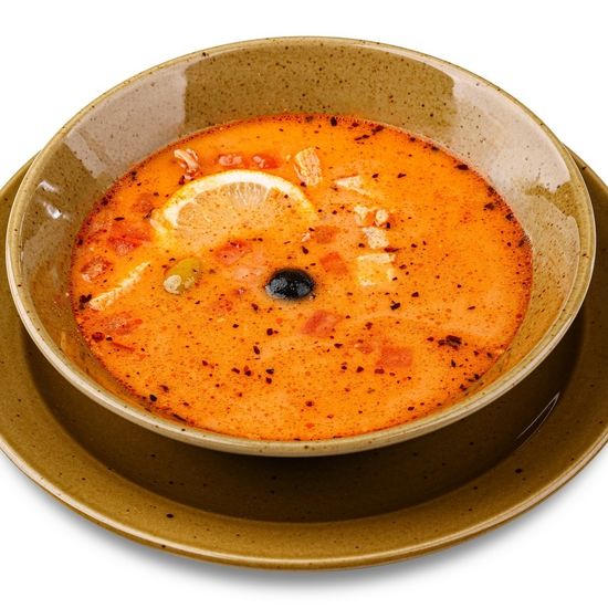 Суп с морепродуктами и копченым сыром