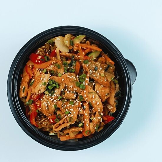 С лососем (лапша)