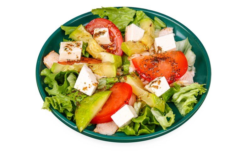 Салат с курицей гриль