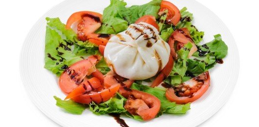 Буррата с томатами