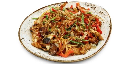 Удон с курицей и грибами