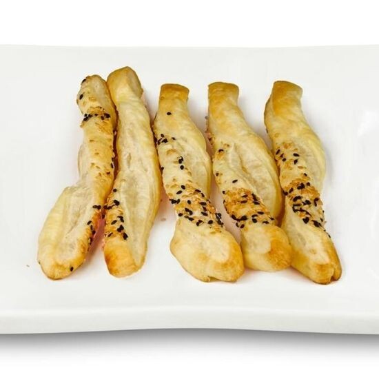Хлебные палочки с кунжутом