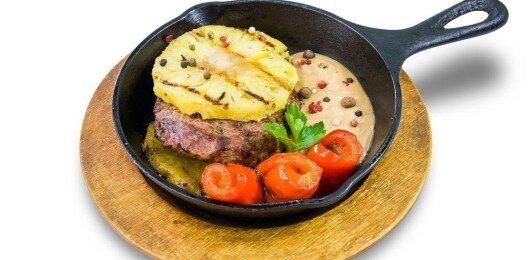 Стейк-миньон с ананасом