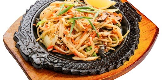 Удон с кальмарами