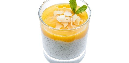 Пудинг манговый с семенами чиа