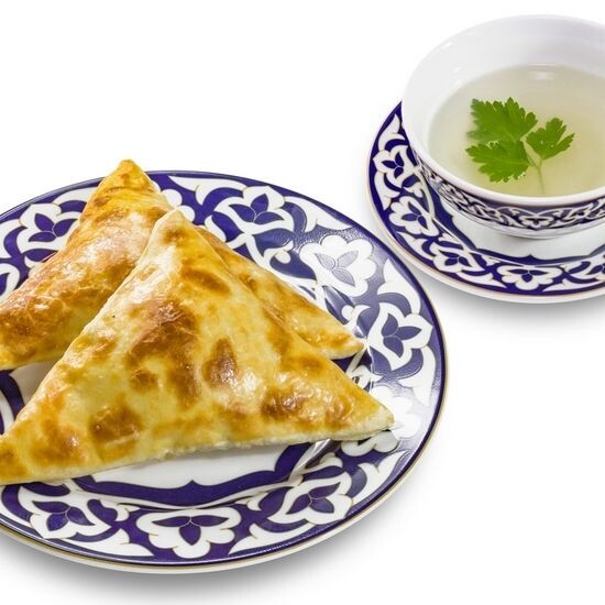 Самса по-узбекски с бульоном 2 шт.