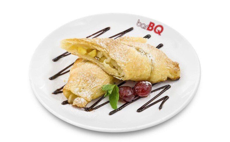 Штрудель с грушей и ананасом