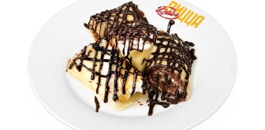 Блинчики с шоколадом и взбитыми сливками