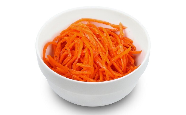 Салат морковный с фасолью