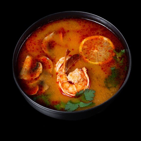 Том ям с морепродуктами