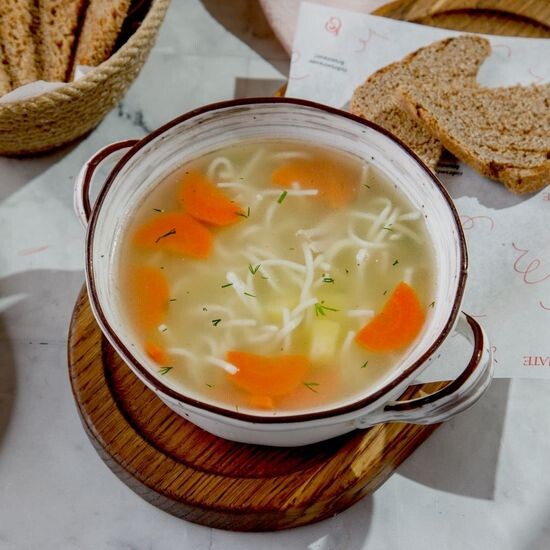 Глютенсіз Тауық сорпасы / Куриный суп безглютеновый