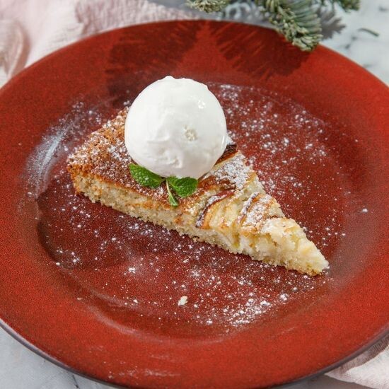 Алма шарлоткасы/ Шарлотка с яблоками