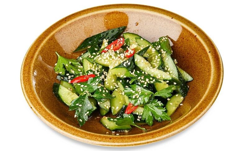 Салат "Битый огурец"