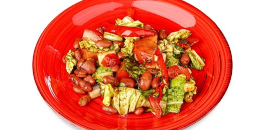 Салат с фасолью и перцем