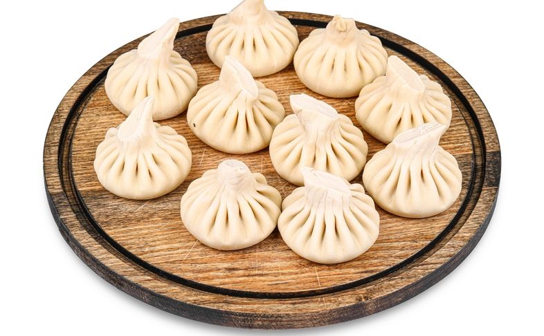 Хинкали из курицы и говядины