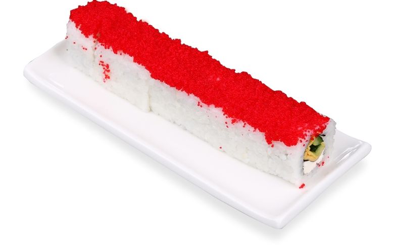 Роллы с икрой летучей рыбы