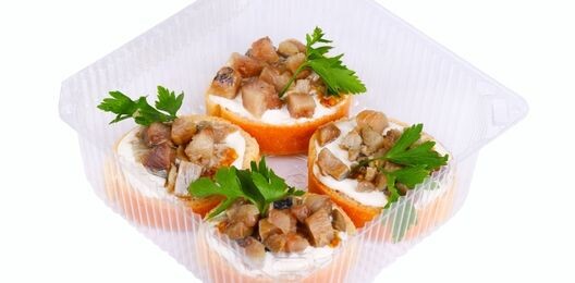 Брускетты с сельдью (4 шт)