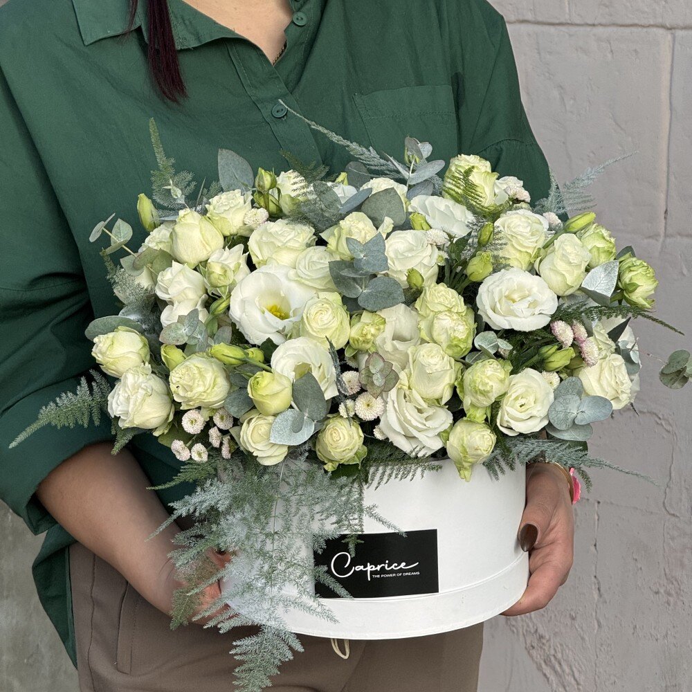 Композиция с кустовыми розами