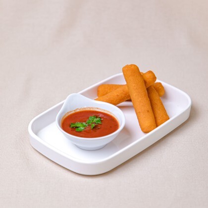 Сырные палочки с соусом