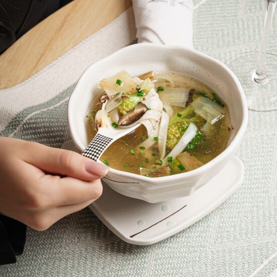 Бульон с рисовой лапшой