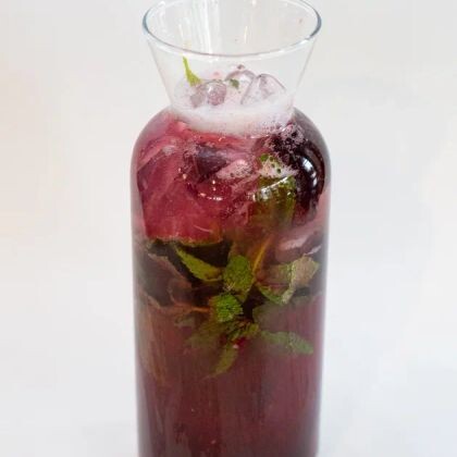 Ягоды из темного леса