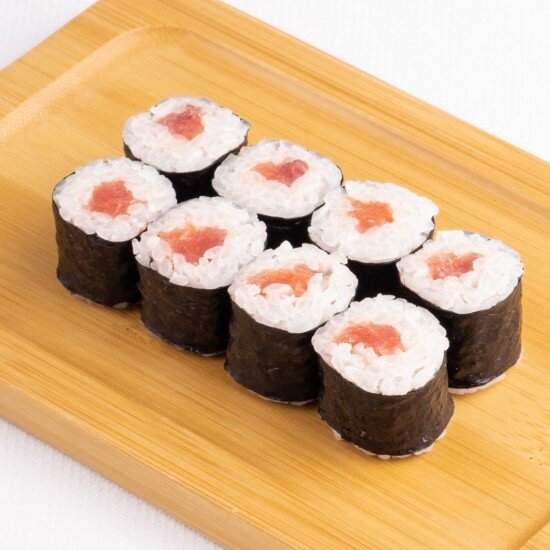 Хосомаки с тунцом