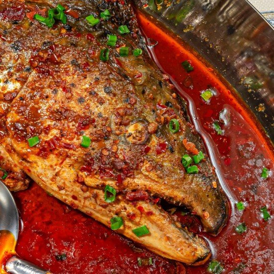 Голова лосося в остром соусе хунань