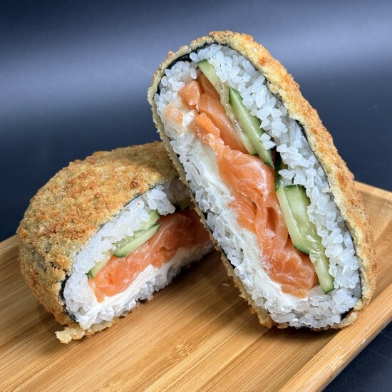 Закрый бургер с Лососем