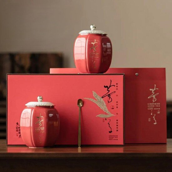 Набор керамических чайных банок 2 шт 850 мл (красный)