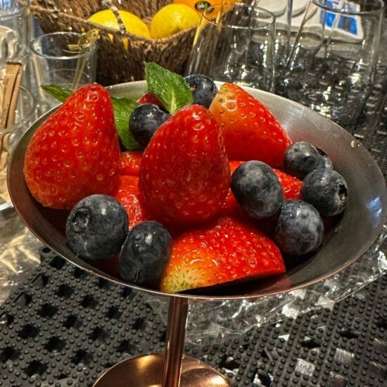 Ягоды Клубника с голубикой