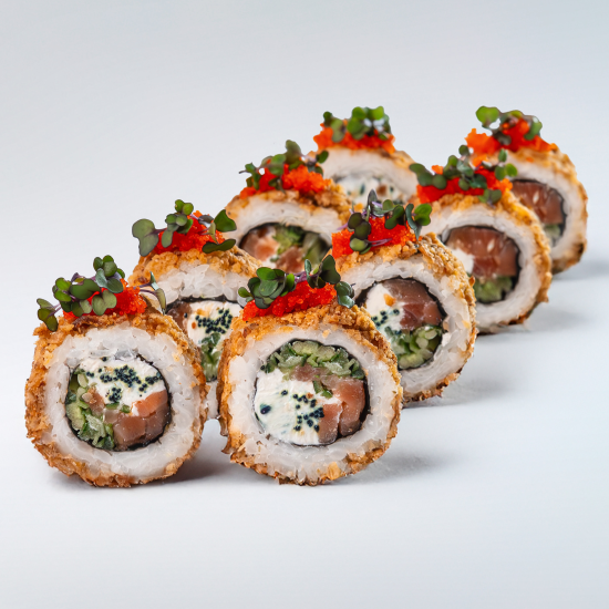 Ролл с лососем и луком фри