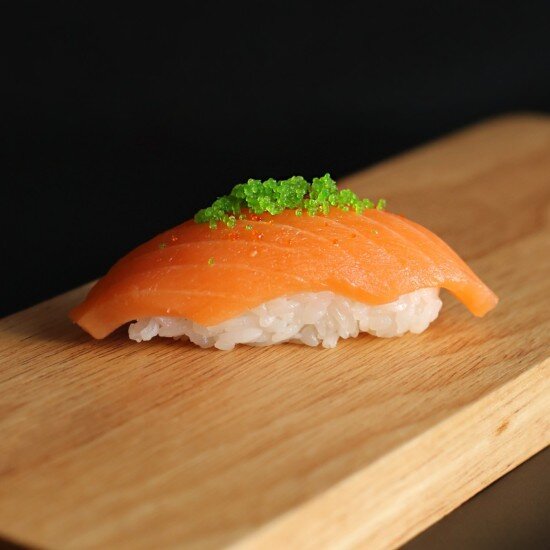Суши Лосось