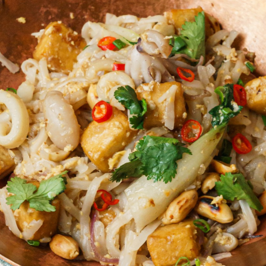 Пад тай с морепродуктами