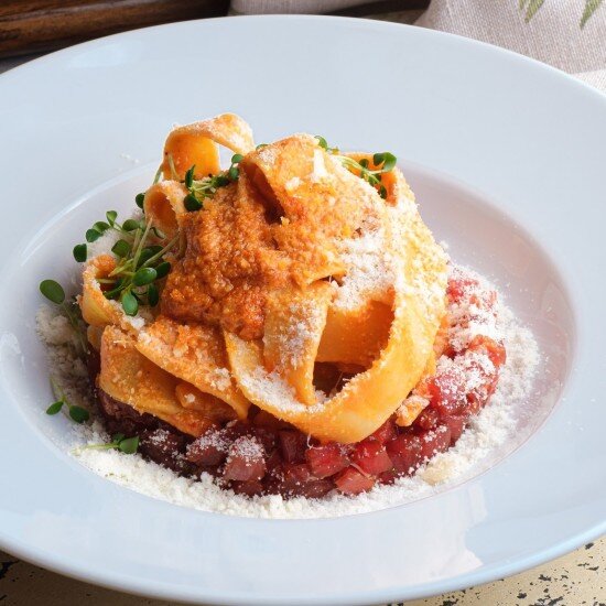 Соус  ромеско с тартаром из тунца