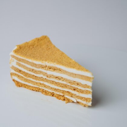 ТОРТ МЕДОВЫЙ AYLAS CAKE (12 порций)