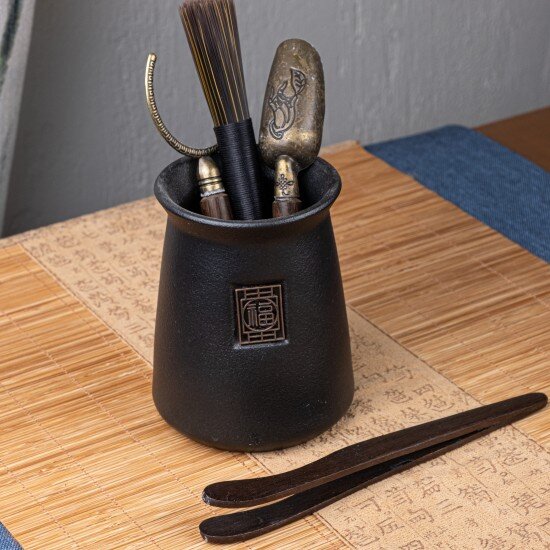 Набор в черном керамическом стакане