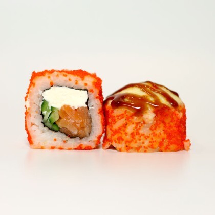 Запеченная калифорния с лососем