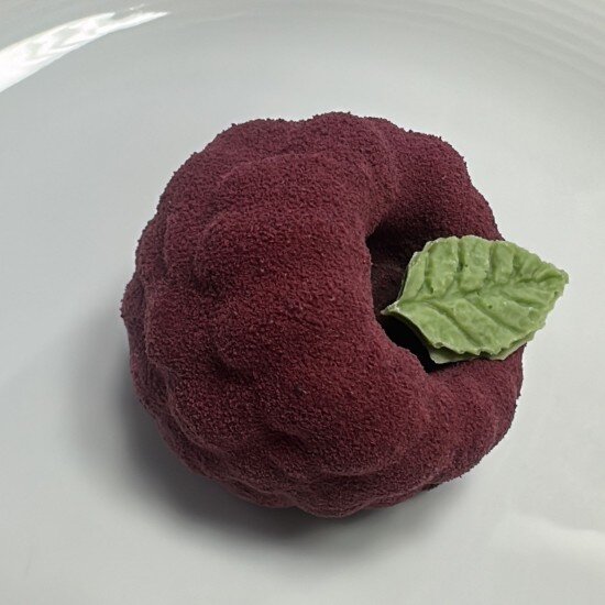 Десерт Mora di bosco Ежевика со сливками