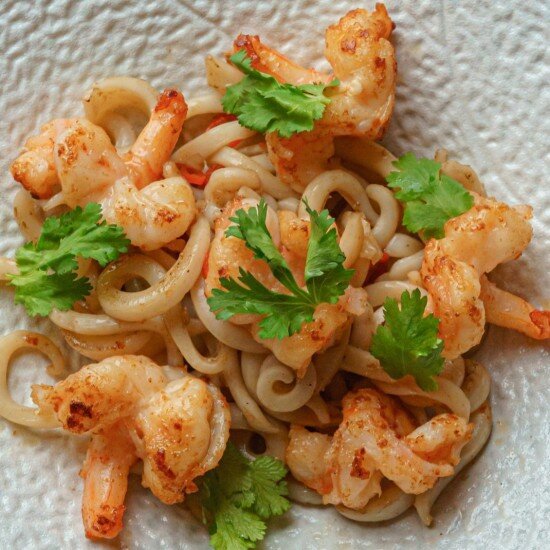 Лапша из кальмаров с креветками