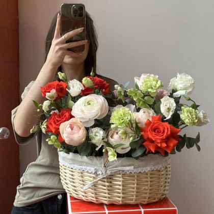 Яркая корзина